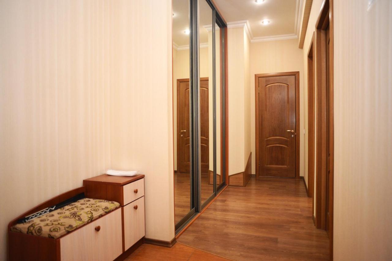 Premium Rent In Kiev Centre - Kievアパートメント エクステリア 写真