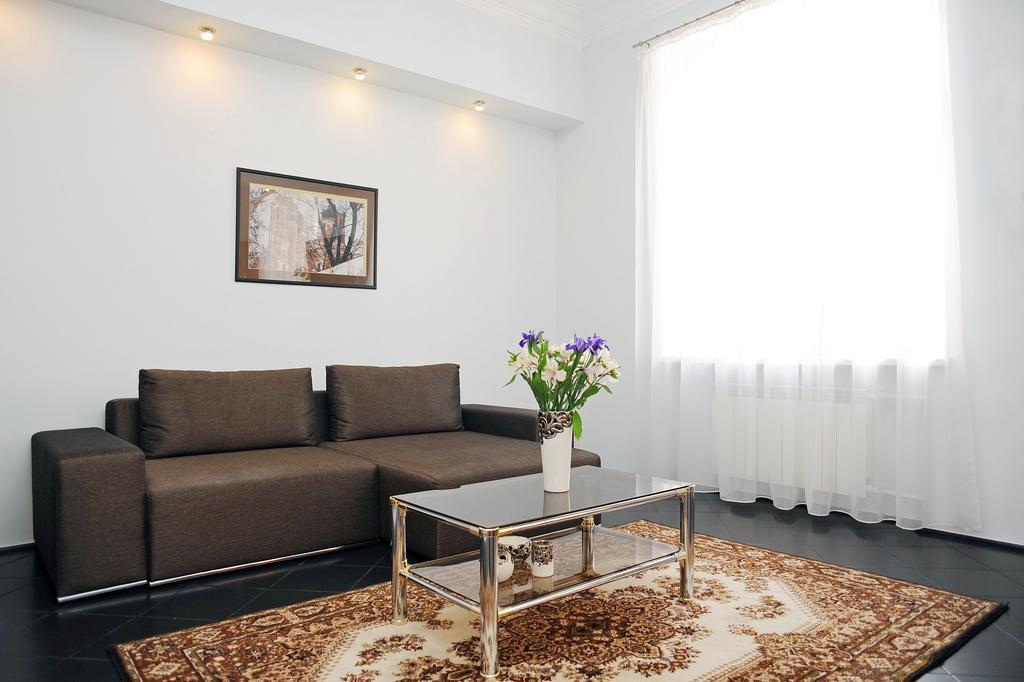 Premium Rent In Kiev Centre - Kievアパートメント エクステリア 写真