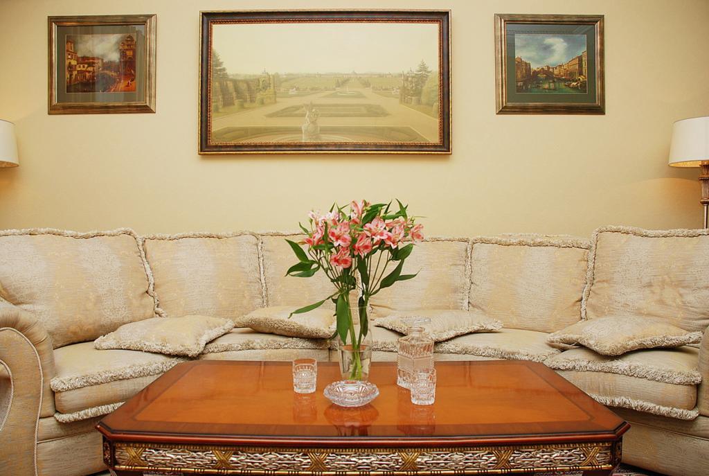 Premium Rent In Kiev Centre - Kievアパートメント エクステリア 写真